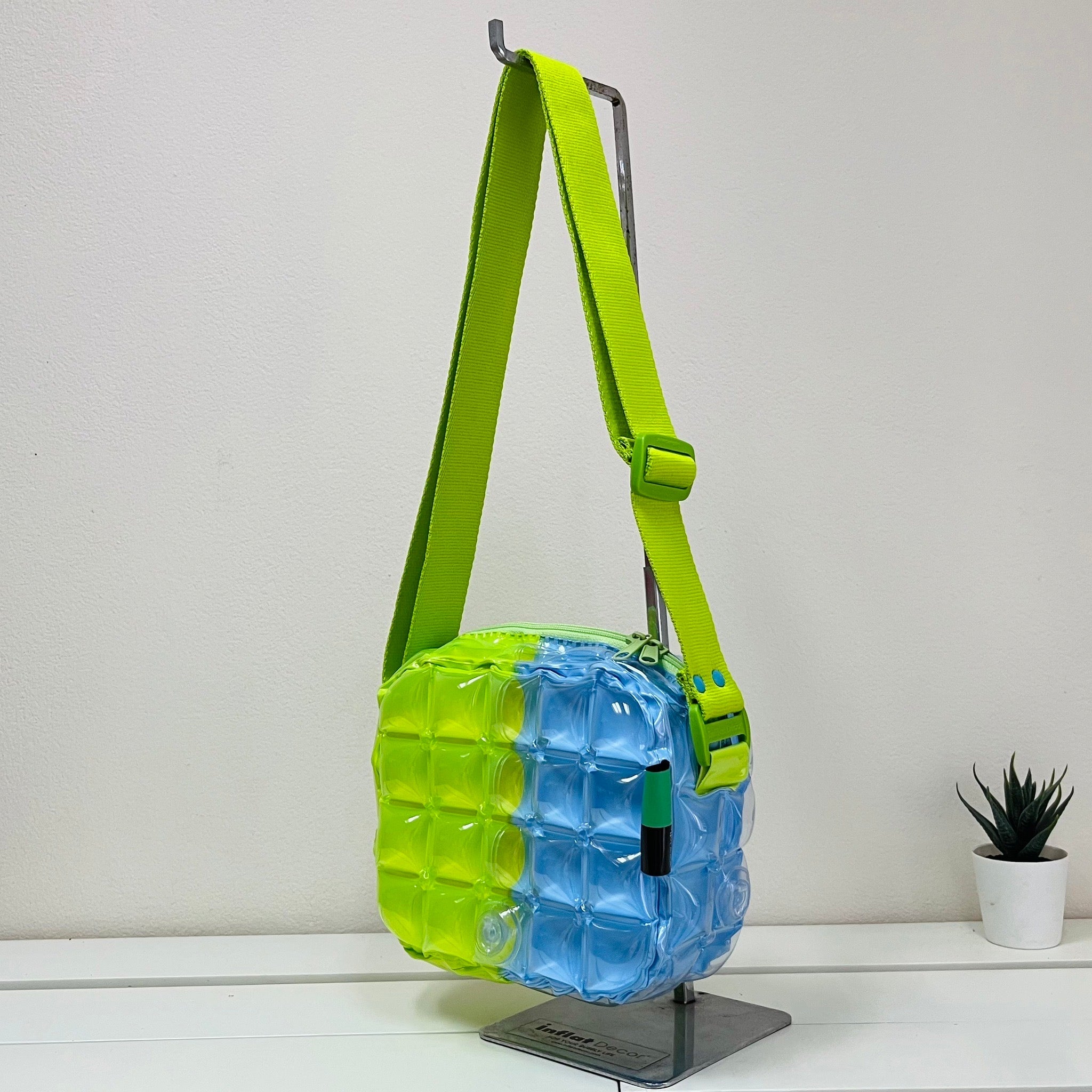 Inflatable Messenger Bag (Small) - Double Chic - Image 5