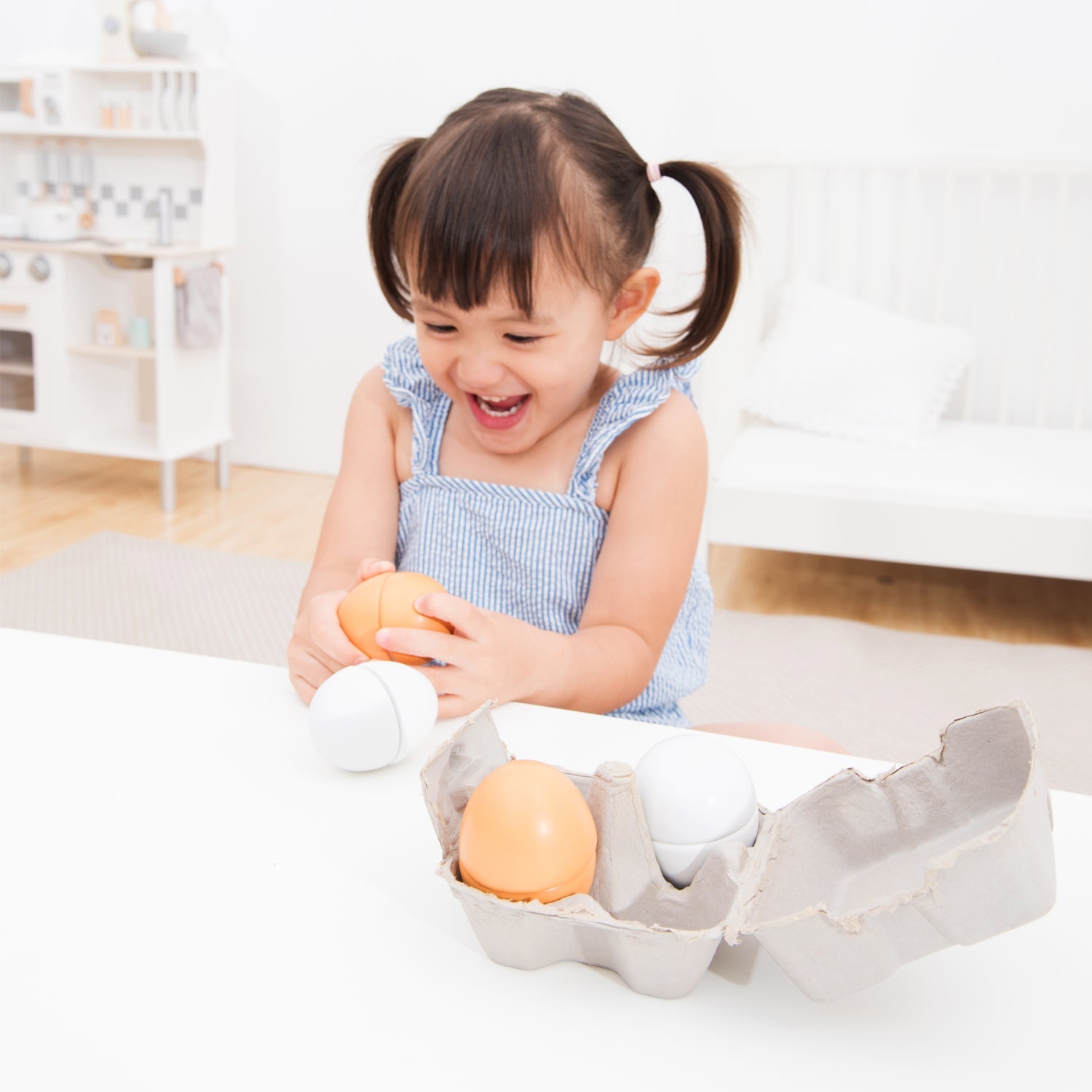 Wooden Eggs - 4 pieces - Image 5